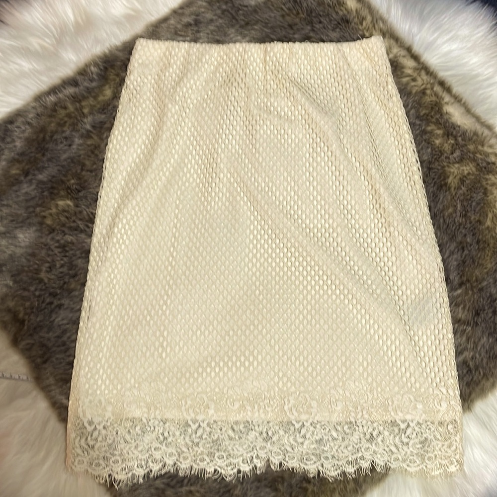 #0076 Max Edition Off White Lace Overlay Midi Skirt-S